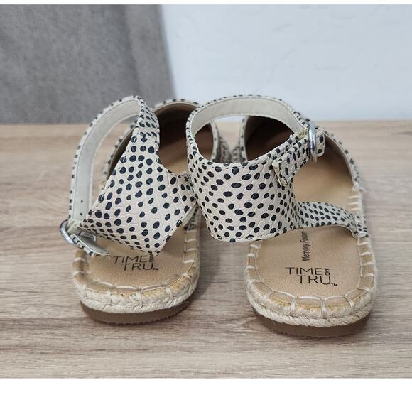 Time and Tru Sz 7 Ankle Strap Espadrille Flat Slip On Sandals Tan w/ Black Dots - Picture 3 of 9